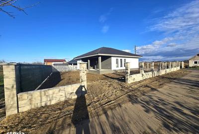 Casă cu 3 camere în Central - 11