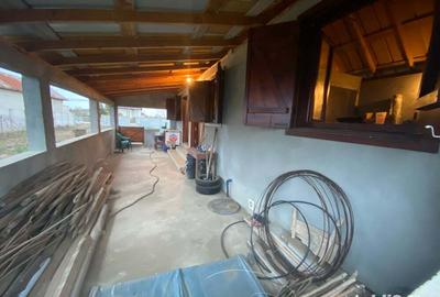 Casă cu 2 camere în Gostavățu - 6