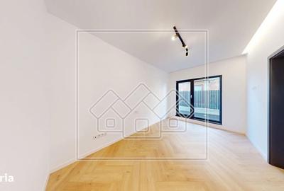 Apartament cu 4 camere în Central - 16