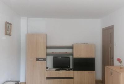 Inchiriez garsoniera - 3