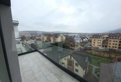 Apartament cu 3 camere decomandat în Central - 9