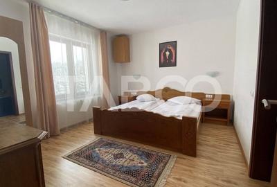 Casă individuală cu 10 camere în Păltiniș