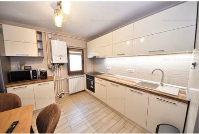 Apartament cu 4 camere decomandat în Micro 17 - 15