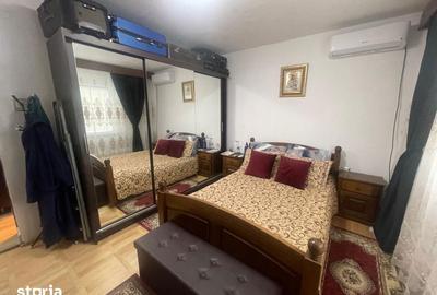 Apartament cu 4 camere în Craiovița Nouă - 1