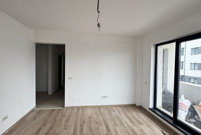 Apartament cu 3 camere decomandat în Militari - 4