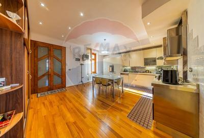 Apartament cu 3 camere de vanzare in zona Ultracentral - 10