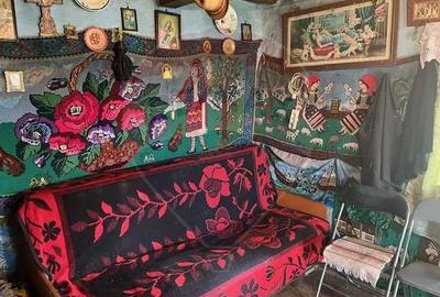 Casă cu 2 camere cu Teren 7295 Mp în Desești - 3