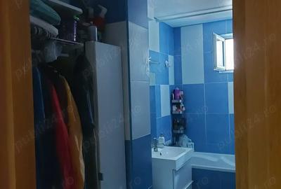 Vand apartament apartament cu trei camere in Slobozia - 9