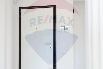 Apartament cu 3 camere decomandat în Vișani - 3