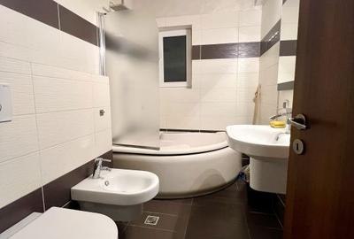 Apartament cu 3 camere semidecomandat în Florești - 1