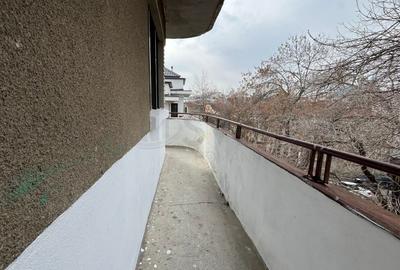 Apartament cu 3 camere decomandat, mobilat în Ștefan cel Mare - 17