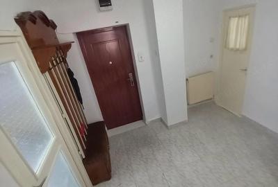 Garsonieră decomandată în Central - 1