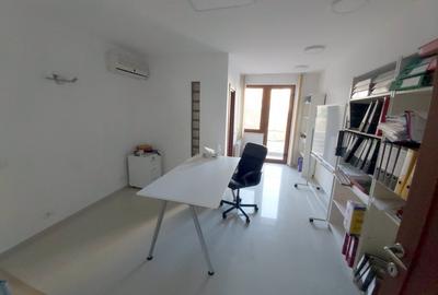 Casă cu 4 camere cu Garaj în P-ța Victoriei - 3