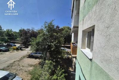De vanzare apartament 2 camere Etaj 1 - 8