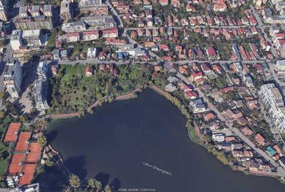 Casă cu 4 camere în Între Lacuri