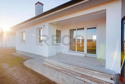 Casă cu 3 camere cu Canalizare în Rontău - 13