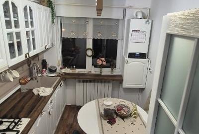 Apartament cu 3 camere semidecomandat, mobilat în Podu Roș - 11