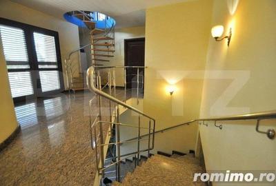 Casă cu 10 camere cu Teren 363 Mp în Central - 10