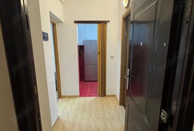 Garsonieră decomandată în Central - 4