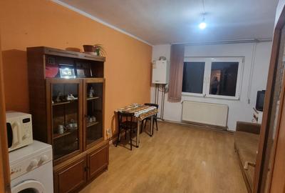 Garsonieră decomandată în Lotrioara - 2