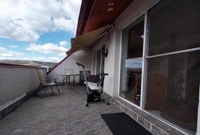 Apartament 4 camere 94 mp+terasa 17 mp Floresti central - 2