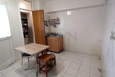 Apartament cu 3 camere decomandat în Foișorul de Foc - 12