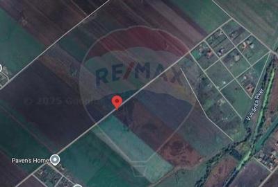 Teren de 3500 mp, în Hălchiu