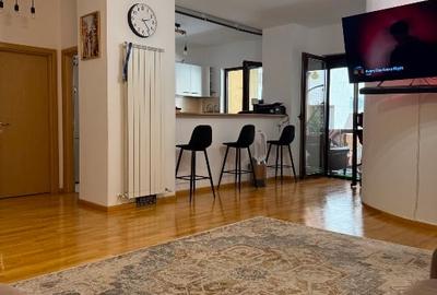 Apartament cu 3 camere semidecomandat în Herăstrău