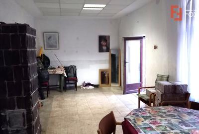 Casă individuală cu 7 camere cu Canalizare în Grabaț - 29