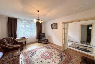 Casă cu 4 camere cu Teren 300 Mp în Central