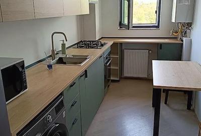 Apartament cu 3 camere semidecomandat în Văcăresti - 7