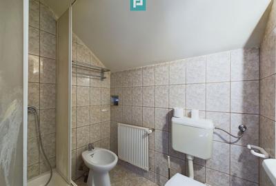 Casă individuală cu 9 camere cu Canalizare în Dâmbovița - 52