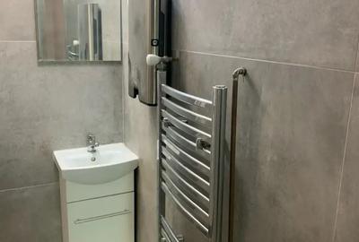 Spațiu comercial, de 120 mp, în Central