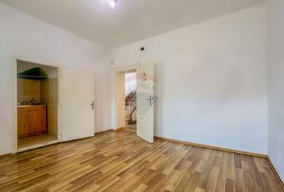 Casă cu 5 camere cu Teren 695 Mp în Tipografilor - 15