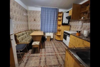 Apartament cu 3 camere decomandat în Central - 4