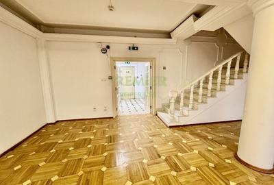 Spațiu comercial, 949 mp în Central - 2
