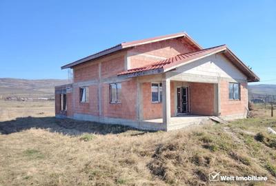 Casă individuală cu 5 camere cu Canalizare în Gădălin - 3