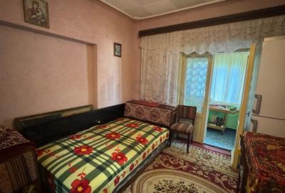 Apartament cu 3 camere semidecomandat în Băneasa