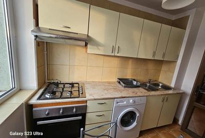Apartament cu 3 camere ,Bulevardul Uverturi nr 43 ,bl 1 ,metrou Lujerului, tramvai 41, pt detal suna - 4