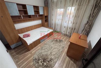 Apartament cu 4 camere decomandat în Tineretului - 10