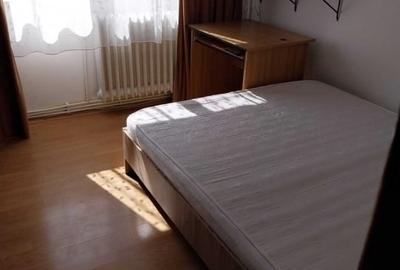 Apartament cu 3 camere - zona centru - Tg Cucu - 7