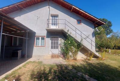 Casă cu 4 camere cu Teren 1052 Mp în Central - 11