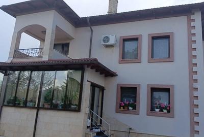 Casă de vanzare în Snagov | Lux, natură și confort absolut! Casă de vanzare în Snagov | Lux, natură și confort absolut! - 4