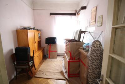 Casă individuală cu 4 camere cu Canalizare în Central - 8