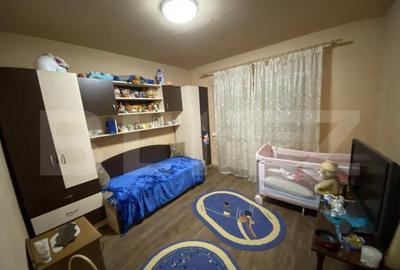 Apartament 4 camere, in suprafata de 74 mp, decomandat, zona - 12