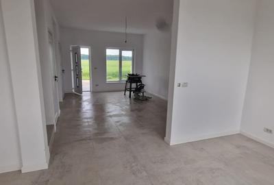 Casă finisată în Vladimirescu 154 mp teren 343 mp, vedere spre pădure - 1