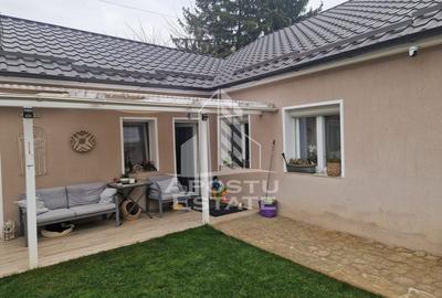 Casă cu 3 camere cu Canalizare în Romanilor - 7