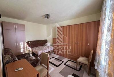 Garsonieră decomandată, mobilată în Complex Studențesc - 2