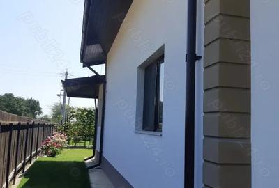 Casa de vanzare parter plus mansarda - 1