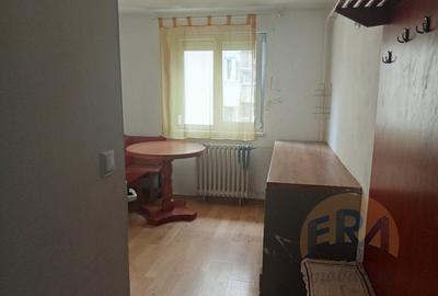 Garsoniera modificata cu 2 camere,Rogerius, Str. Aluminei - 3